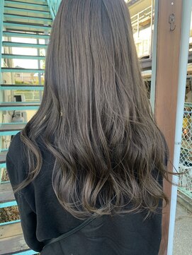 ニコラ(NICOLA) オリーブカラー