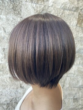 ウノプリール 京橋店(uno pulir) 【秋野弘幸】 王道ショートボブ