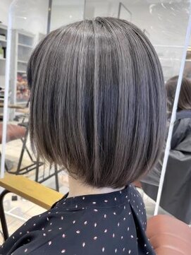 クアトログランシュ ひたちなか店(QUATRO×GranCieux) エアタッチバレイヤージュ×シルバーグレー