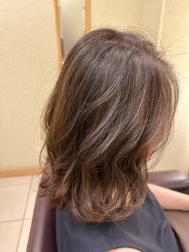 松本平太郎美容室 銀座本店 ふんわりミディアム×40代