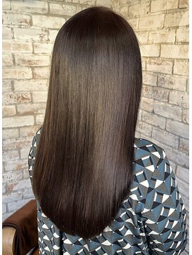ヘアーアートシフォン 川口東口店(hair art chiffon) ダークアッシュ/似合わせカット/フェミニン小顔ロング