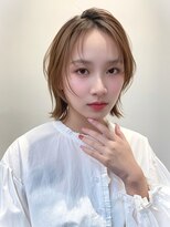 ヴェイン 渋谷(vain)&nbsp;抜け感　アッシュベージュ　透明感　外ハネ　大人ショートヘア