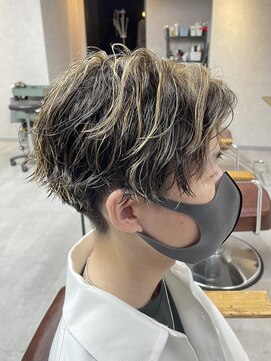 クラスタ(cluster) ハイライト×ツイストスパイラルパーマ