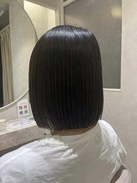 リレーション(Relation) 美髪矯正×ぱっつんボブ