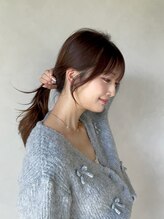 【結んでアレンジしても可愛くなれるおくれ毛】