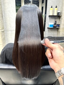 オーバー 三軒茶屋(OVER→) 【オーバー三軒茶屋】髪質改善/縮毛矯正口コミ人気第１位◎