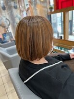 スタジオ アルファプラス 日暮里店(studio α+)&nbsp;ステップボーンカットカットボブショートハイライト白髪ぼかし