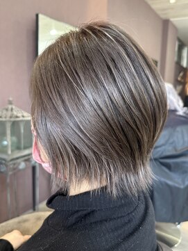 フレイズ(Frays) 小顔ショート/ハイライトカラー