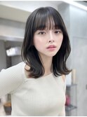 ミディアムレイヤーカット小顔似合わせ前髪ナチュラルワンカール