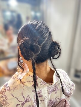 アイビー 新宿(IVY) アシンメトリーお団子ヘア