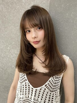 ジーナ 福岡天神(Zina) ミディアムヘア/暗めカラー/デザインカラー/髪質改善