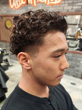 スリーセント 栄(3/cent) オールバックパーマ/スパイラルパーマ/ラルフカール