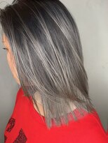 アンベリール 大名(Embellir) ブリーチ、ケアブリーチ　レイヤーカット　ミルクティー