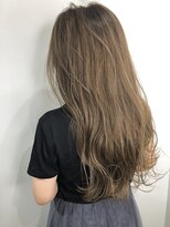 ネイヴィル(navile)&nbsp;ベージュカラー×ロングヘア