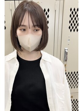 コス(kos) 大人可愛い/ココアベージュ/グレージュカラー/ボブウルフ/黒髪