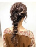 ワンポイントアクセでヘアアレンジ