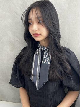 ソヨン 有田川店(SOYON) 透明感カラーで重すぎないバランスロング