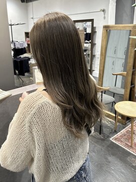アルコイリスバイドールヘアー(ARCOIRIS by Dollhair) アッシュベージュオリーブブリーチダブルカラー透明感都島