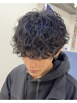 ビカム 名駅(become) 【強めスパイラルパーマ】プードルマッシュメンズサロン韓国学割