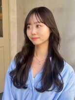 シエカ(CIECA.)&nbsp;黒髪/ボブルフ/ネビージュ/小顔/ワンレン/スペインカール
