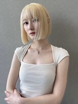 シーク 天神(SEEK)&nbsp;ホワイトブロンド/抜きっぱなしカラー/ハイトーン/ケアブリーチ