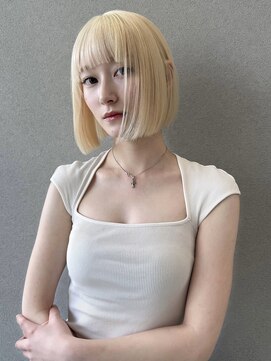 シーク 天神(SEEK) ホワイトブロンド/抜きっぱなしカラー/ハイトーン/ケアブリーチ