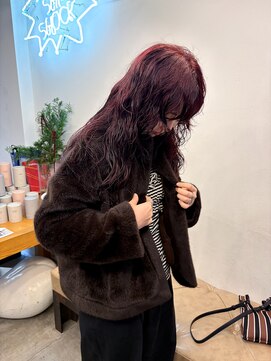 チクロヘアー(Ticro hair) ＠Luca  ロングパーマ/カシスカラー