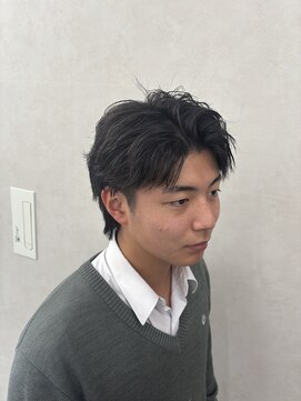 クム 横浜(qumu) RIKITO 刈り上げフェザーショート