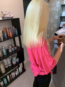 ペレ 原宿(PELE) ダブルカラー/ケアブリーチ/羽エクステ/原宿