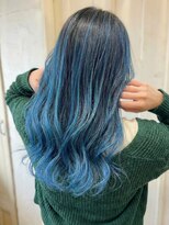 エノア 東京(ENORE)&nbsp;クールにキマる♪ブルー×バレイヤージュ グラデーションカラー