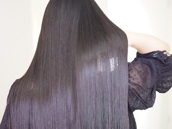 シータ 八王子(SHEETA)の写真/女性スタイリストのみの全席完全個室サロン◎カラー後の地肌に優しいヘッドスパ。頭皮ケアも同時に叶う♪