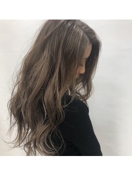 ヘアサロンM 新宿 アッシュベージュ 【担当 手塚】
