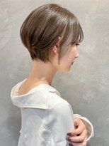 トルネード(TORNADO) 外国人風イヤリングカラー ショートボブ ベージュM210