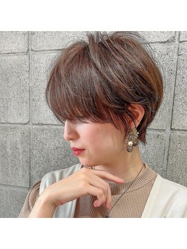 髪質改善と縮毛矯正の専門店 サンティエ(scintiller) 大人綺麗な小顔襟足スッキリショートボブ　30代40代50代