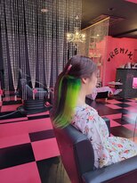 リミックス(REMIX by Love hair KING OF PRINCESS HAIR&EXTENTION)&nbsp;インナー　原色派手髪　原色グリーン　原色イエローグリーン