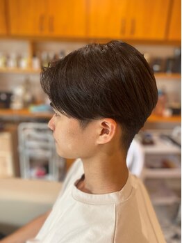 エナス(e'nas)の写真/髪が伸びてきてもキマる計算されたデザイン力が好評！再現性が高、朝のセットも楽に★メンズの支持も多数◎
