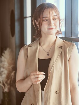 レゴヘアー(Lego Hair) シンプルで洗練されたナチュラルレイヤーショート