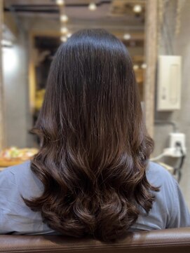 ロダット 横浜(LODAT by little) コテ巻き風パーマ【LODAT横浜】