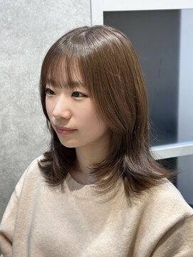 デフィ 上野(DEFI) 顔周りレイヤー×ベージュカラー
