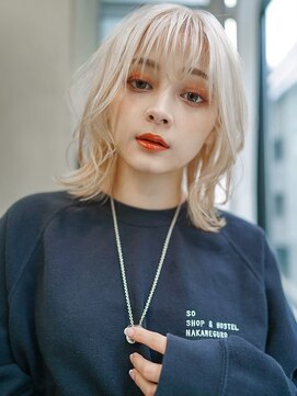 ギークス(GEEKS) 【GEEKS渋谷】ホワイトブロンド/小顔ウルフ/ハイトーン/20代30代