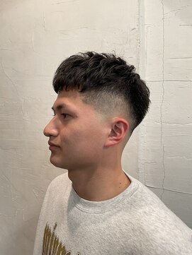 ビーバイエイトジェンツ(Bee by EIGHT GENTS) スペインカール/韓国マッシュ/スパイキーショート/南堀江