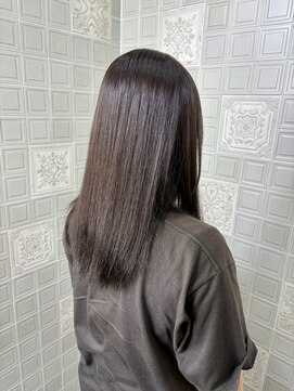 ヘンリエッタ 自由ヶ丘(Henrietta) くすみベージュミディアム