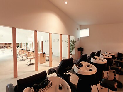 ラヴェストバイフレイスウェル(LOVEST by frace well)の写真