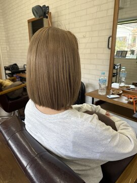 ライフ 住道店(Lyfe) 切りっぱなしボブ_ダブルカラーミルクベージュ_487