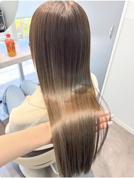 ネン(nen) 髪質改善トリートメント×カーキベージュ