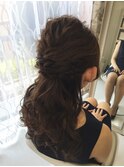 ねじりのハーフアップ