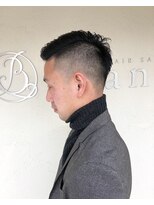 ブラン(Blanc) 男髪★外国人風アシンメトリー刈り上げヘア★黒髪スーツ