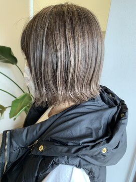 グランドール リュクス(Grandoll Luxe) ナチュラル細めハイライト×ぷつっとボブ