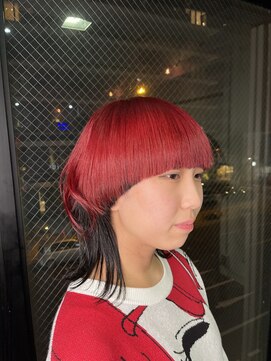 テテ(TETE) ☆個性的レッドマッシュウルフ