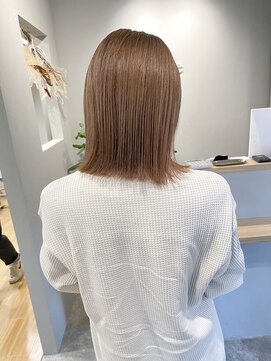 ヴィンスジオ 岐阜駅南(vince gio) ミルクティーベージュ/1ブリーチ/9トーン/ミディアム